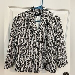 Jones New York size 10 black and white embroidered jacket.
